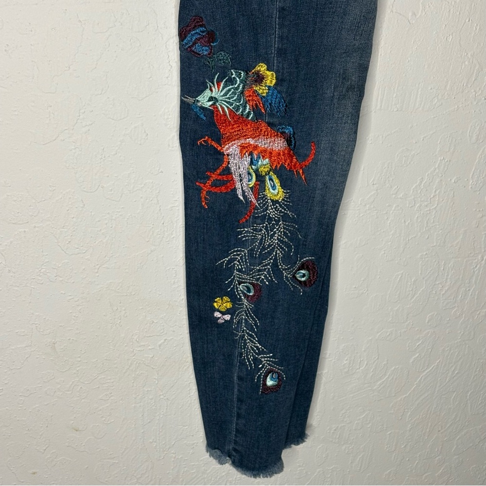 Free People Bird Floral Boho Festival Embroidered Skinny Jeans Sz 26 Raw‎ Hem